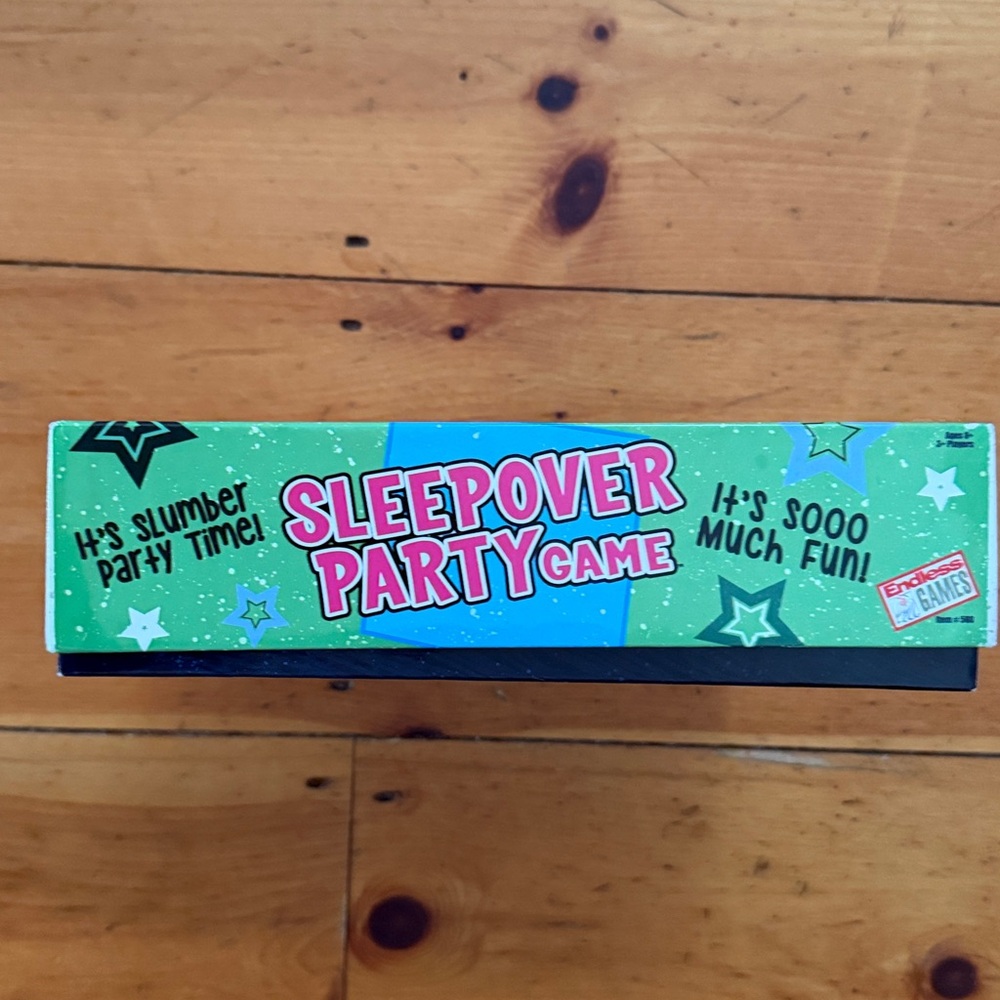 Sleepover Party Game in a Box 200 different stunts performances activities - Picture 5 of 10